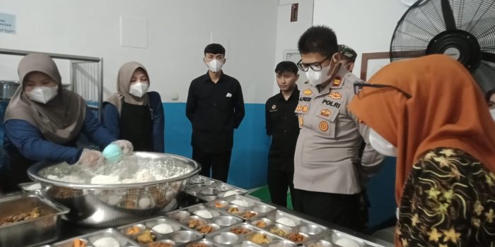 Sistem Monitoring Bahan Pangan untuk Menjamin Kualitas